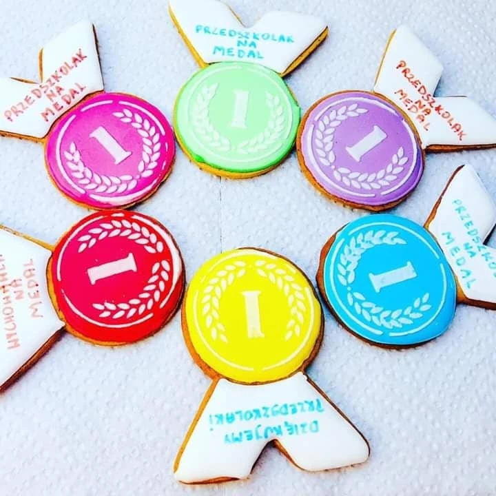 Medal - Cookies by Miskow.jpg