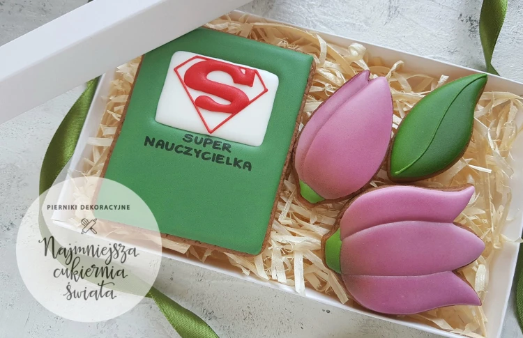 Kielich tulipana, Pączek tulipana -mNajmniejsza cukiernia świata.jpg