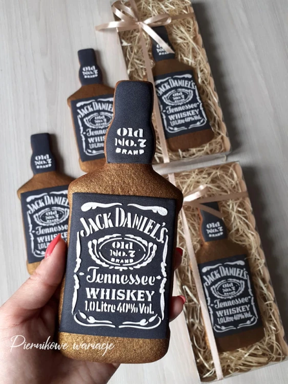 Etykieta whisky, Foremka BUTELKA WHISKY, pudełko eko 11 x 24 cm - Piernikowe wariacje.jpg
