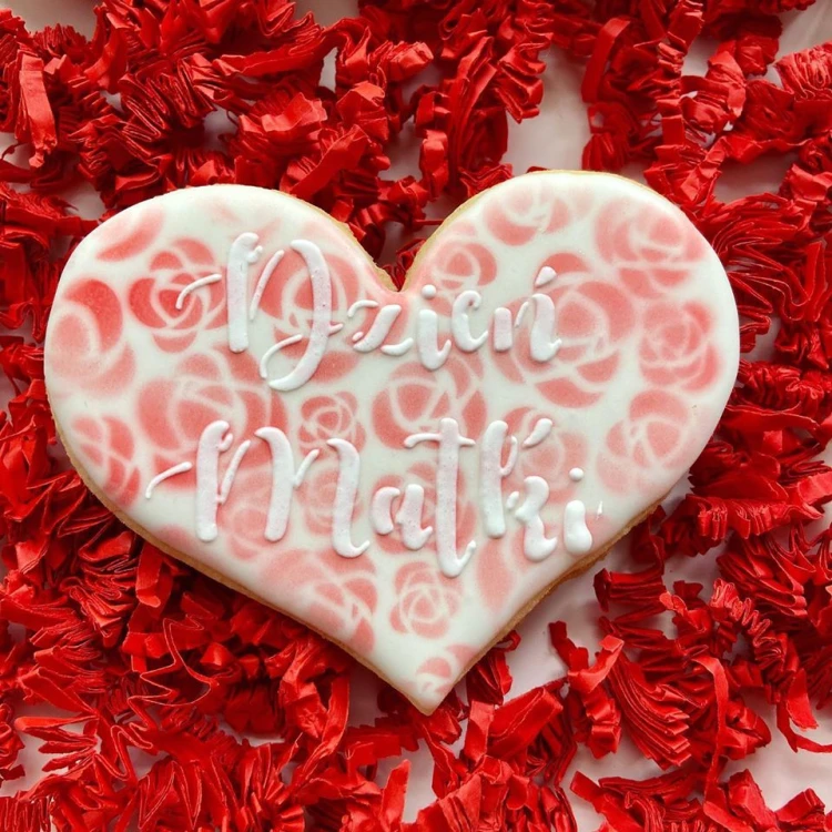 Dzień Matki, Różyczki - Milka's Just Desserts.jpg