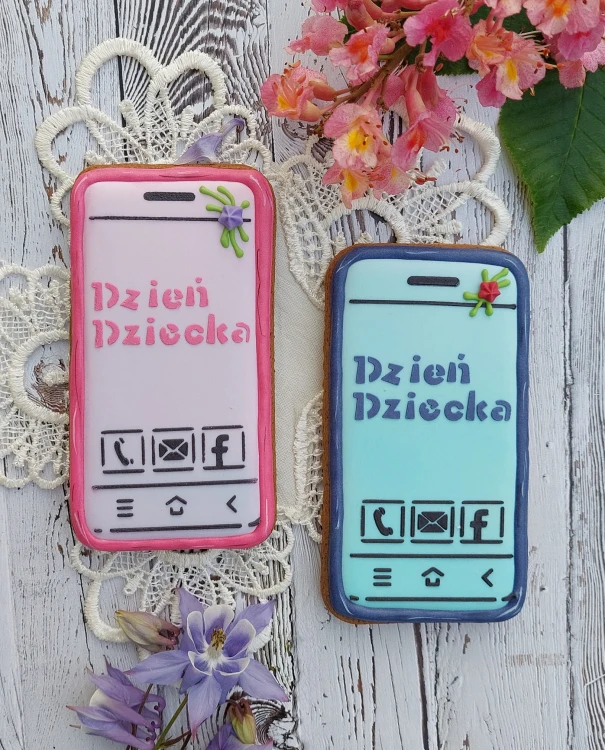 Foremka SMARTFON + szablon Dzień Dziecka - Zosia Rybińska.jpg