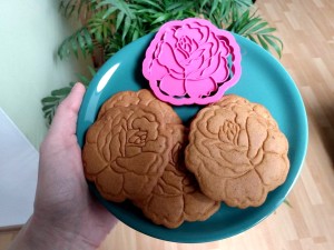 KWIAT RÓŻY - STEMPEL 7 CM + FOREMKA