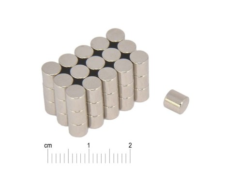 Magnesy 5x5 mm.jpg